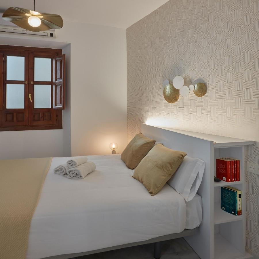 Qh Reyes Catolicos Apartment Granada Exterior photo